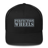 Plaque Gray Hat